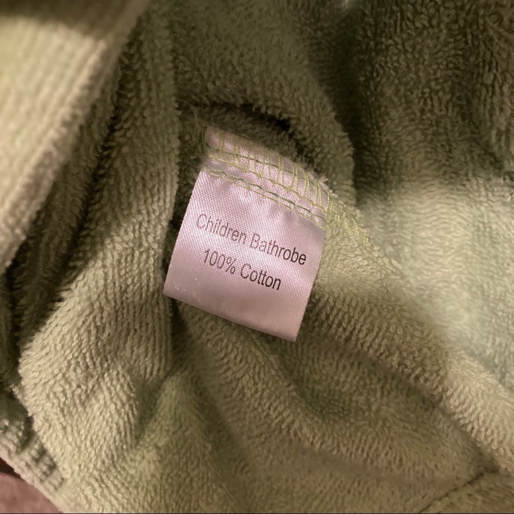 Dinosaur Bathrobe 🦖 🛁 - Picture 4 of 6